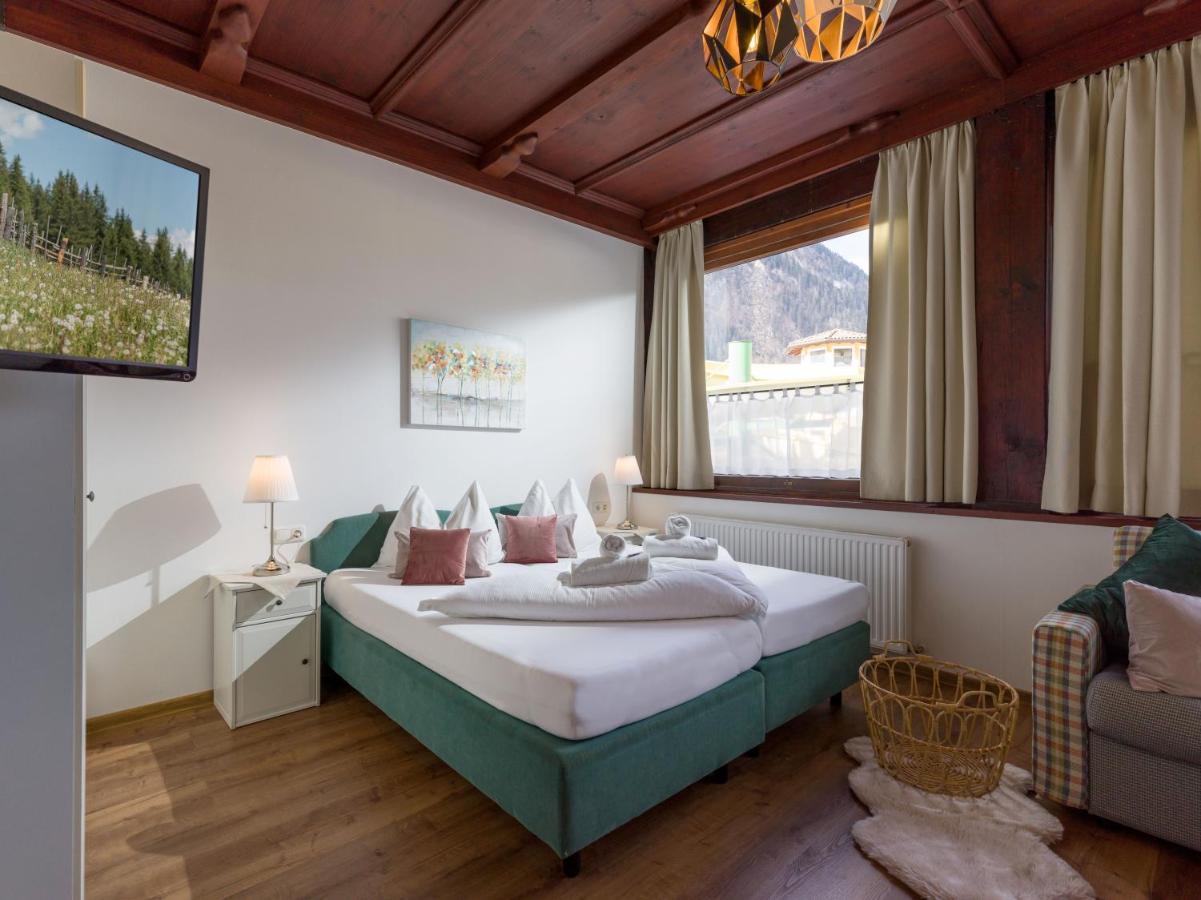 Gasthof Restaurant Waldcafe Mayrhofen Exteriér fotografie